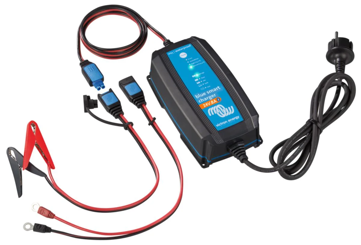 VICTRON BLUE SMART LADDARE 12V/1,1A - IP65